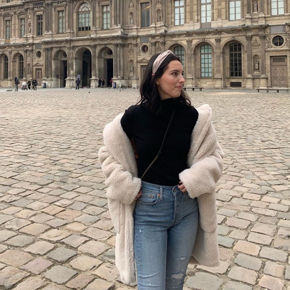 Oversized BCBG Teddy coat - Picture 3 of 5